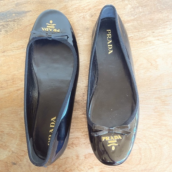 PRADA Black Patton Leather Classic Milano Flats Beautiful Gold Logo 36.5 ITALY!! - Picture 8 of 12